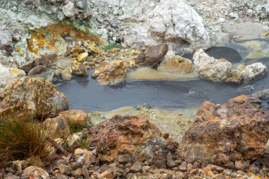 Saint Lucia 'daki Soufriere yakınlarında volkanik ada.