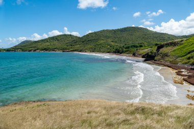 Saint Lucia 'nın manzarası ve manzarası. Grenada' da kayalar var.