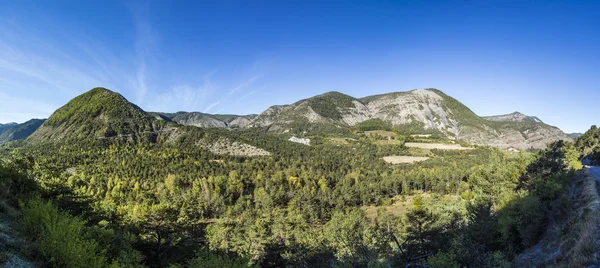 Canyon avec rivière La blanche Torrent — Photo