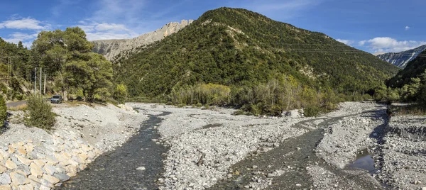 Rio La Bleone perto de Prads na região Alpes de haute Provence — Fotografia de Stock