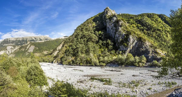 Rio La Bleone perto de Prads na região Alpes de haute Provence — Fotografia de Stock