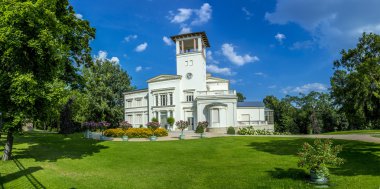 Villa Henckel Pfingstberg Potsdam adlı