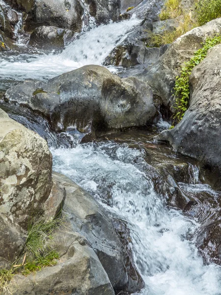 Malebný vodopád v Bali — Stock fotografie