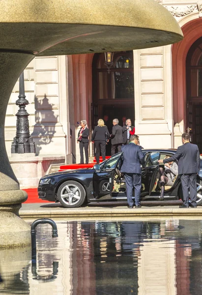 Voormalige Duitse president christelijke wulff verlaat de viering o — Stockfoto