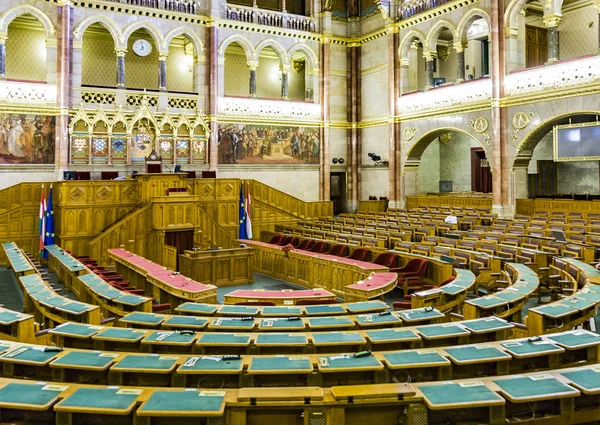 Inside hungarian parliament in Budapest — Stock Photo, Image