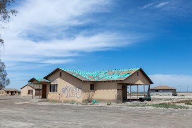 lost places, abandoned farm in the desert near Buttonwillow, CALIFORNIA, USA