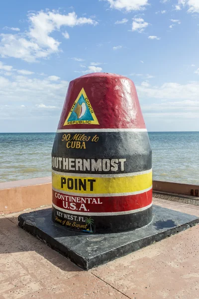 En Güney noktası işaretçisi, key west, ABD — Stockfoto