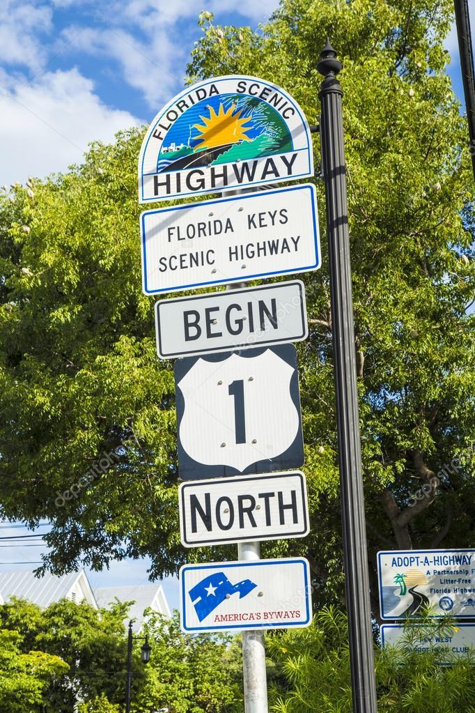 Begin of Highway 1 in Key West direction north