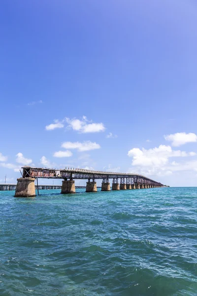 Stary most kolejowy Honda Bahia, Bahia Bay State Park, Floryda Klucze — Zdjęcie stockowe