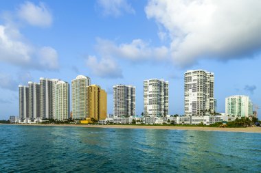 güzel Jade Beach Miami gökdelenler ile