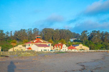 San Francisco kıyı şeridi boyunca Fort Point Ulusal Tarih Bölgesi