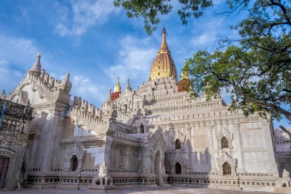 Templo de Ananda Phaya em Bagan, Mianmar — Fotografia de Stock