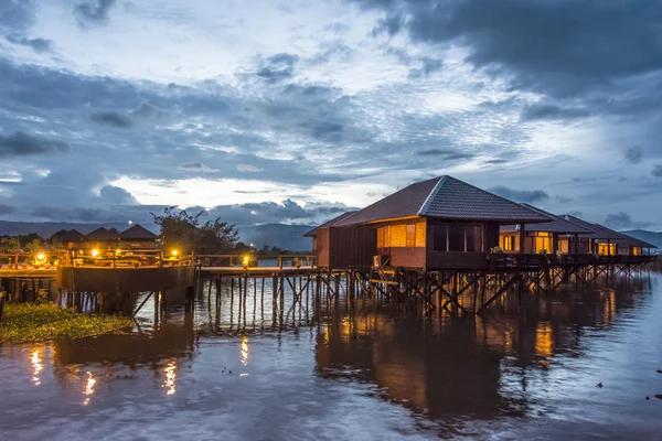 Fishermens hut in the inle lake in Myanmar — ストック写真