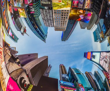 Times Meydanı, broadway tiyatroları ve iri sayı-in seçme