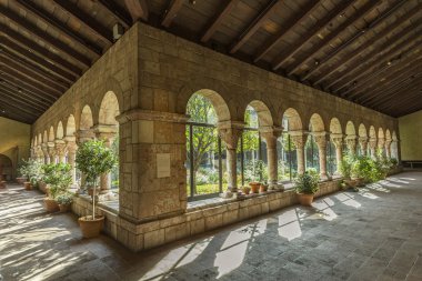 Colonnade and garden at The Cloisters