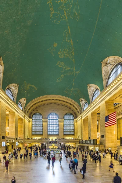 Lidé v Grand Central Terminal, New York City — Stock fotografie