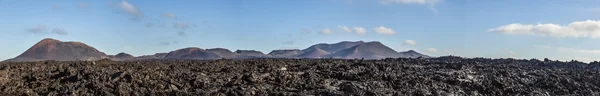 Vulkaner i timanfaya nasjonalpark i Lanzarote, Spania – stockfoto