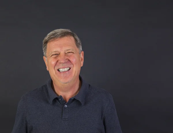 Guapo hombre de mediana edad retrato de estudio — Foto de Stock