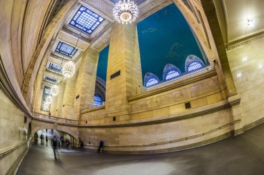 Grand Central Terminali, New York City insanlara