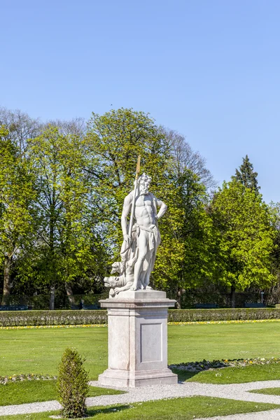 Posąg Neptuna w pałacu Nymphenburg — Zdjęcie stockowe