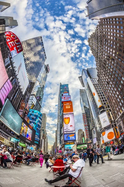 Times square, funkcjonalny z teatrów na Broadwayu i ogromną liczbę — Zdjęcie stockowe