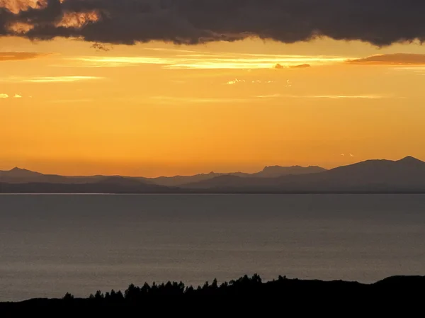 Pohled přes jezero Titicaca z islas del sol — Stock fotografie