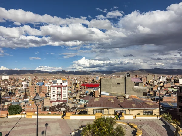 Şehir Oruro Andes üzerinden doğal görünüm — Stok fotoğraf