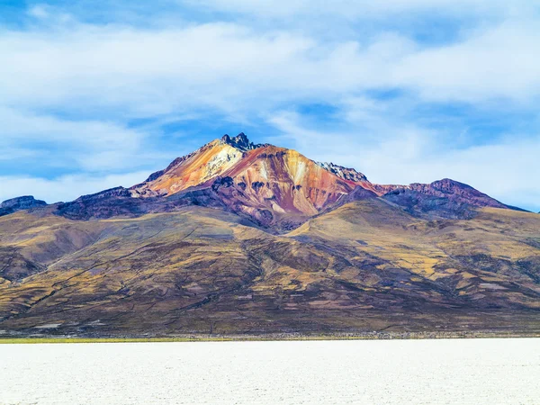 Światy największych sól zwykły Salar de Uyuni, Boliwia — Zdjęcie stockowe