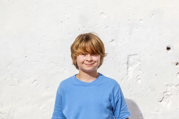 Retrato de bonito menino — Fotografia de Stock