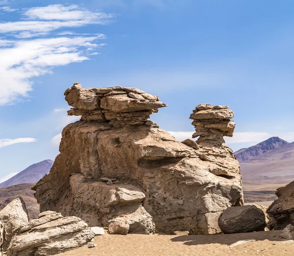 Árbol de Piedra es una formación rocosa aislada en Bo —  Fotos de Stock