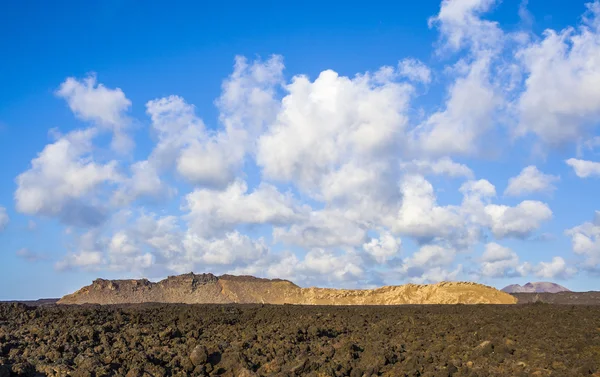 Montagne di fuoco, Parco Nazionale di Timanfaya a Lanzarote — Foto Stock