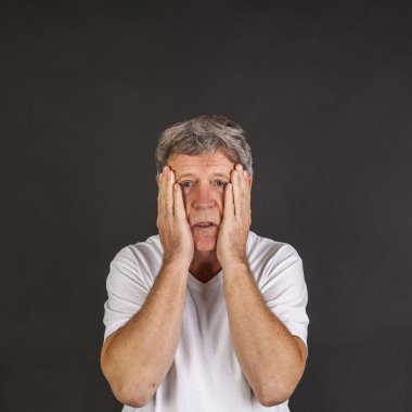 kızgın adam keder Studio rahat giyinmiş