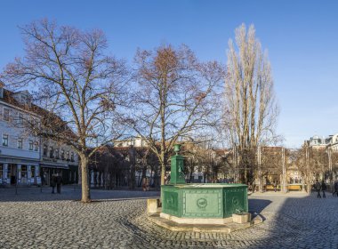 Goethe çeşme Frauenplatz Meydanı'nda