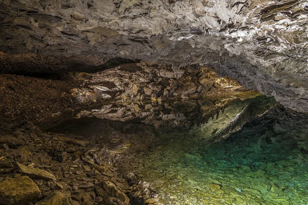 チューリンゲン州の有名なバルバロッサ洞窟します。 — ストック写真