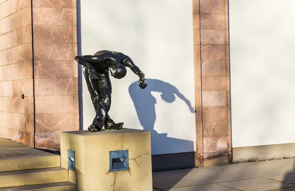 Escultura em frente ao museu panorama em Bad Frankenhausen, Germ — Fotografia de Stock