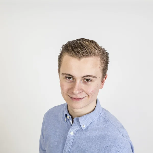 Portrait of cute smiling teenage boy — Stock Photo, Image