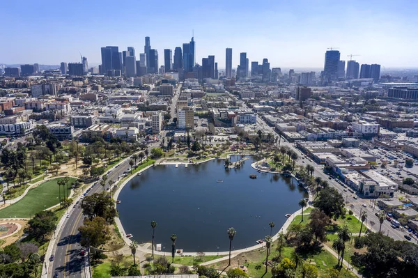 Famous Mcarthur Park Downtown Los Angeles Highlighted Skyline High Rises — Stock Photo, Image