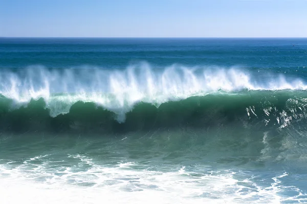 Powerful wave along beach — Stock Photo, Image