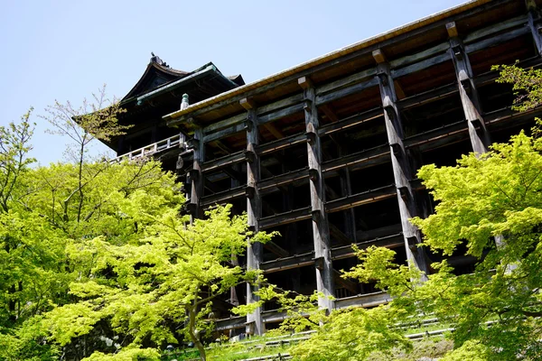 Храм Киёмидзу-дэра в Японии — стоковое фото