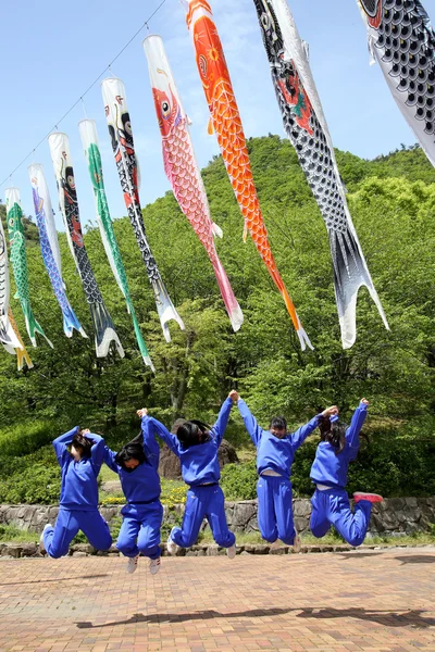 Ausflug einer japanischen Grundschule — Stockfoto