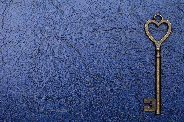 Corazón en forma de llave vintage — Foto de Stock