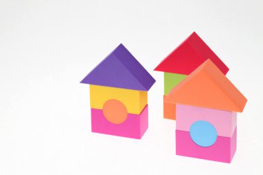 oyuncak ev yapımı plastik bloklar