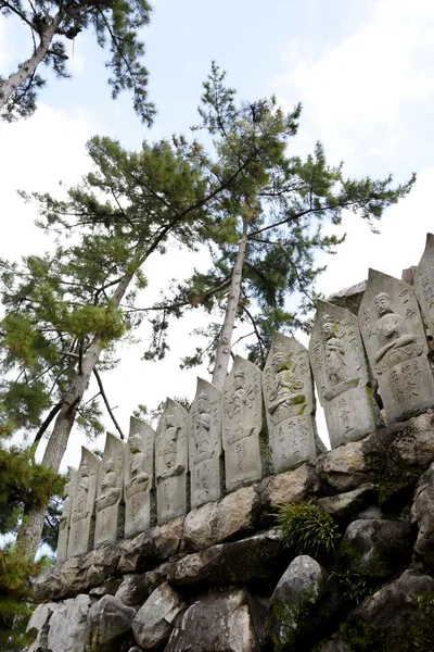 Budist jizo heykeller