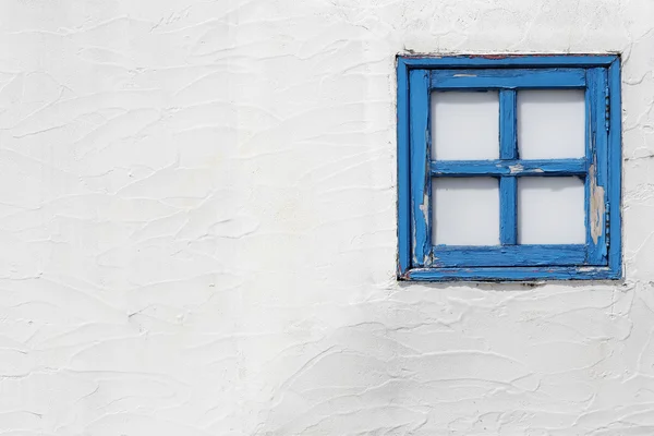 Janela de madeira azul — Fotografia de Stock