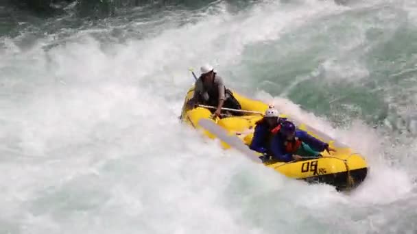 River rafting — Stock Video