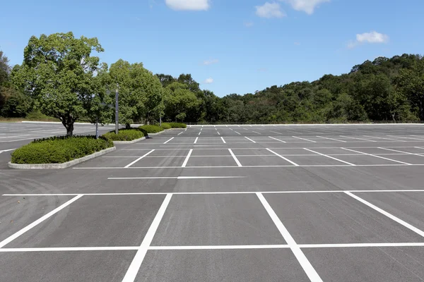 Lege parkeerplaats — Stockfoto