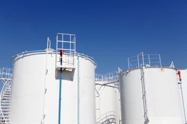 Endüstriyel depolama tankları