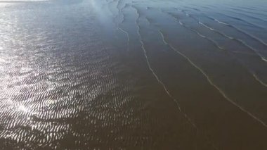 easide yatay, dalgalar