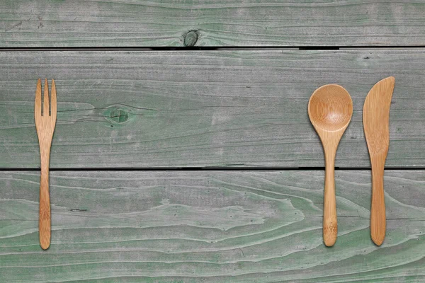 Cuillère et fourchette en bois, couteau — Photo