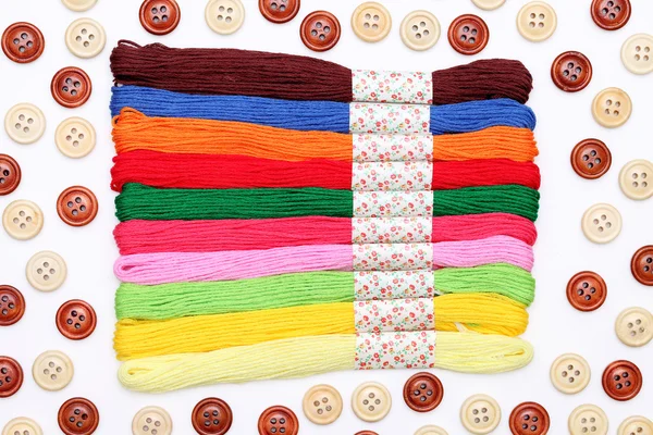 Sewing buttons and threads — Stock Photo, Image